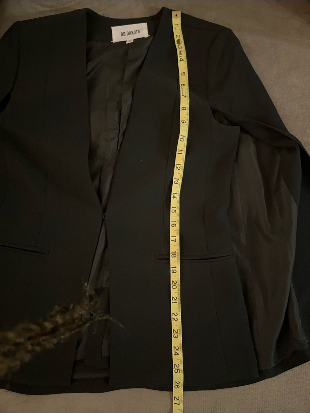 BB Dakota Black Cape Blazer - Picture 4 of 5
